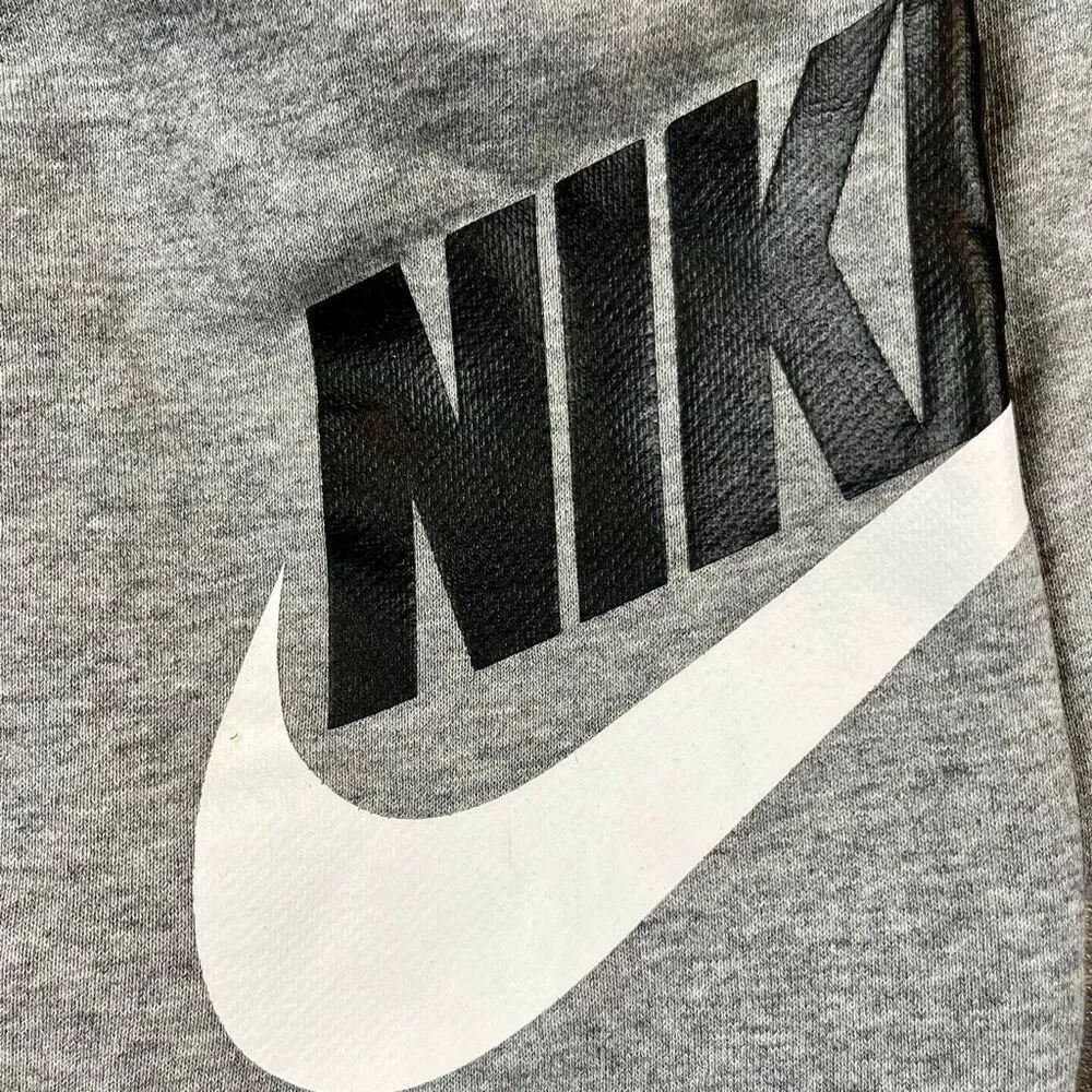 Nike Sportswear Boys Athletic Fleece Sweat Shorts Medium